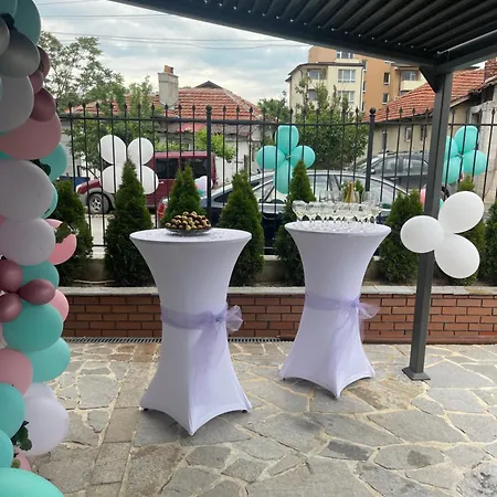 Consul Hotel 3*