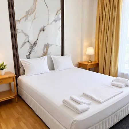 Hotel Consul