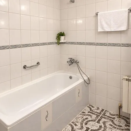 Hotel Consul 3*