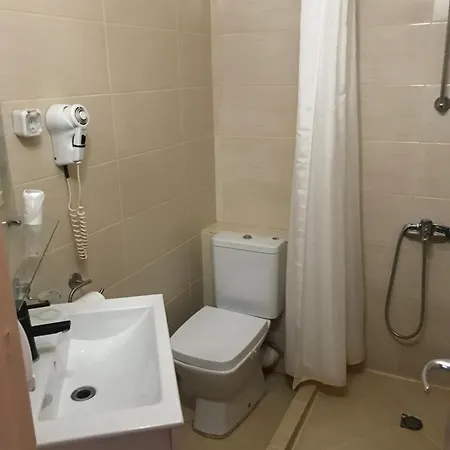 Consul Hotel